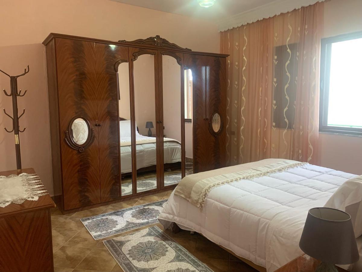 Vila Demaj! Free Parking Берат Экстерьер фото